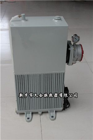 混凝土搅拌车散热器