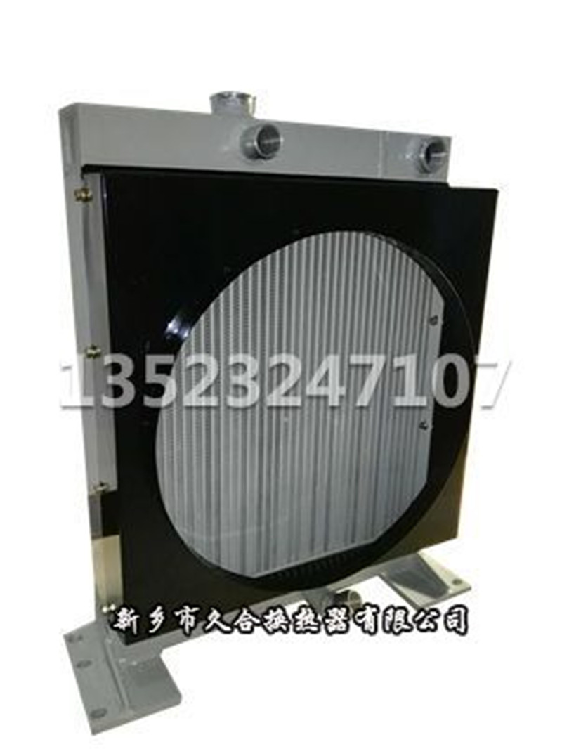 发动机水箱散热器
